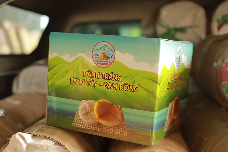 Bánh tráng làng Tày Đam Rông lên đường phục vụ người tiêu dùng cả nước.