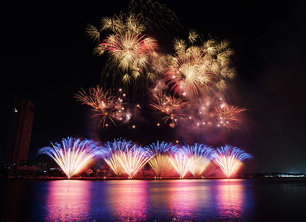 Màn trình diễn của đội Việt Nam 2