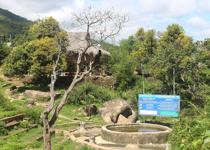 Khu vực giếng nước nóng Đạ Long còn nhiều tiềm năng để phát triển.