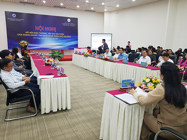 Hội nghị hội nghị kết nối giao thương, tiêu thụ sản phẩm giữa doanh nghiệp Nghệ An và Đà Nẵng chiều ngày 12/6.