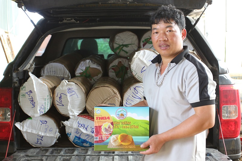 Ông Luân Văn Quy – người giữ hồn bánh tráng làng Tày Đam Rông