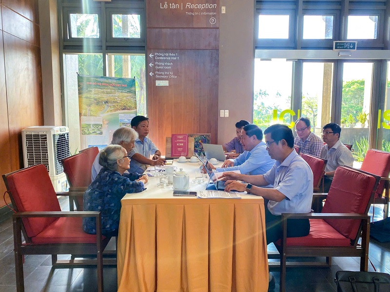 Cuộc họp từ lúc sáng sớm của Chủ tịch UBND tỉnh Bình Định với lãnh đạo Trung tâm ICISE.