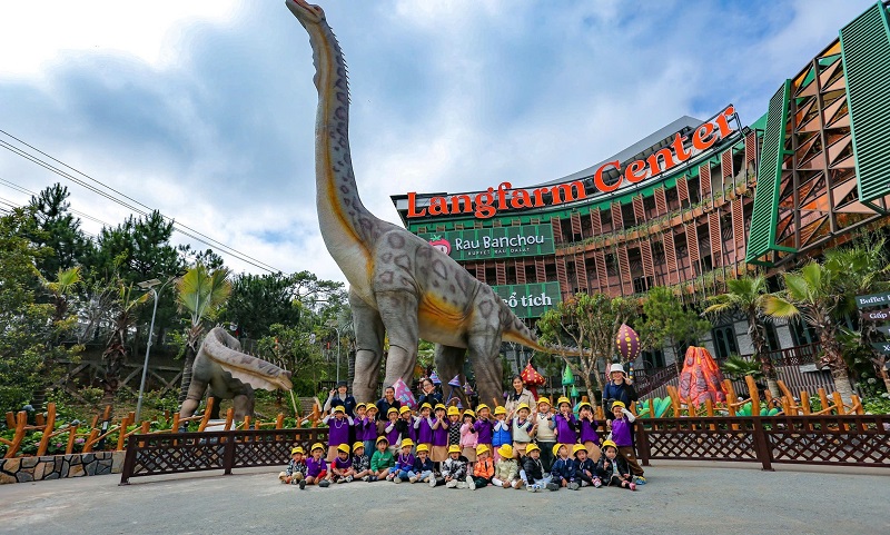 "Khối nghỉ hè" du lịch hè Đà Lạt.