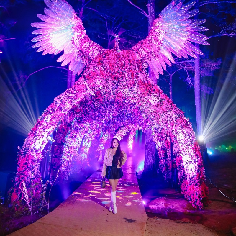 Du khách như lạc vào chốn bồng lai tiên cảnh.