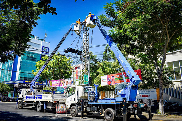 EVNCPC tích cực triển khai đồng bộ các giải pháp nhằm bảo đảm cung ứng điện cho miền Trung - Tây Nguyên trong mùa nắng nóng.