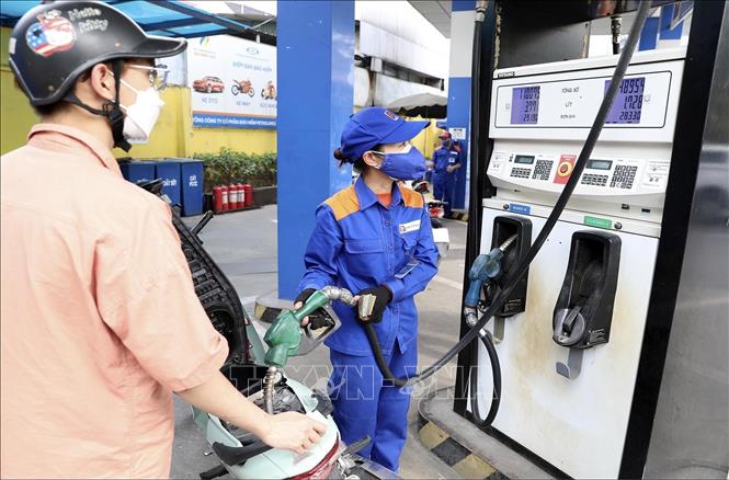 Bộ Công Thương thông tin về 'chiết khấu' trong kinh doanh xăng dầu
