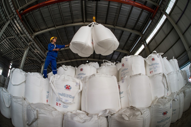 Sản phẩm alumin của Công ty Nhôm Đắk Nông được kiểm định nghiêm ngặt về chất lượng và xuất khẩu đi nhiều thị trường lớn. 