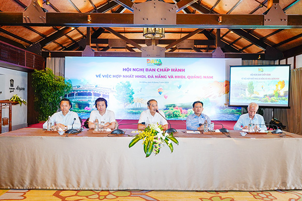 Hội nghị Ban chấp hành hợp nhất hai Hiệp hội Du lịch Đà Nẵng và Quảng Nam. 