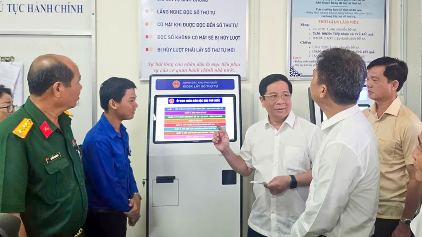 Các dịch vụ tại Trung tâm Phục vụ hành chính công đặc khu Phú Quốc đều ứng dụng công nghệ.