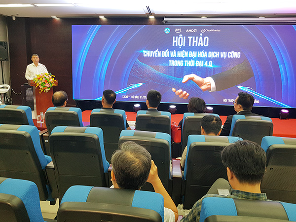 “Chuyển đổi và hiện đại hoá dịch vụ công trong thời đại 4.0” do Sở KH&CN Đà Nẵng phối hợp với các đối tác công nghệ tổ chức chiều 11/7.