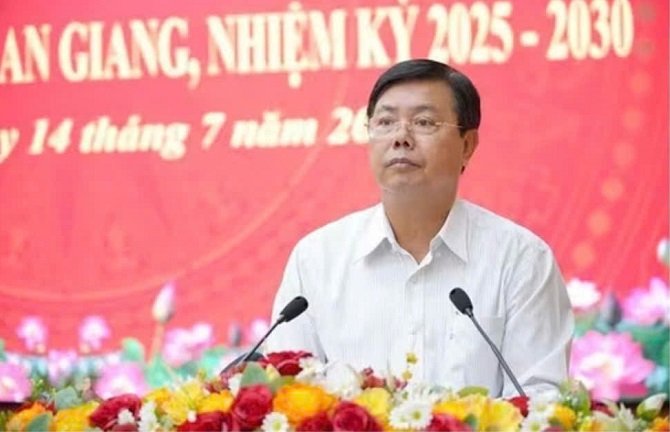 Bí thư Tỉnh ủy An Giang Nguyễn Tiến Hải cho biết, tăng trưởng kinh tế 6 tháng đầu năm của tỉnh An Giang sau hợp nhất là trên 8,1%, là một trong 17 tỉnh có tốc độ tăng trưởng trên 8%.