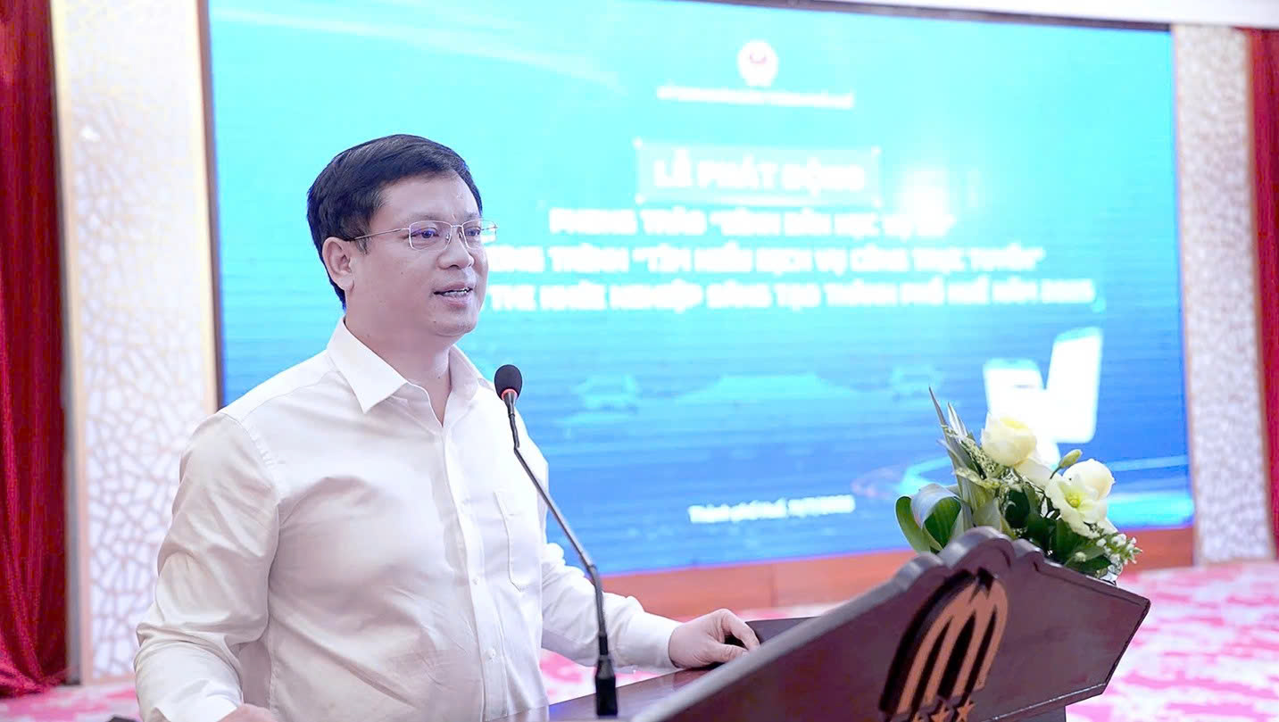 Phó Chủ tịch Thường trực UBND TP Huế Nguyễn Thanh Bình phát biểu tại Lễ phát động Phong trào “Bình dân học vụ số” và Cuộc thi Khởi nghiệp sáng tạo, nhấn mạnh vai trò then chốt của khoa học, công nghệ, ĐMST và CĐS trong phát triển đô thị bền vững.