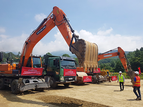 Khởi công xây dựng dự án Khu phức hợp du lịch và đô thị nghỉ dưỡng Làng Vân ngày 22/6/2025.