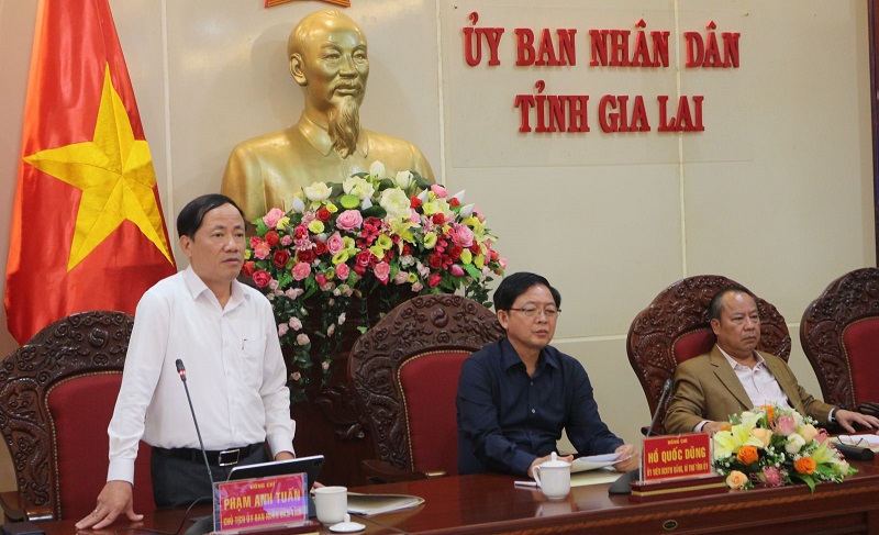 Lãnh đạo tỉnh Gia Lai chủ trì cuộc họp.