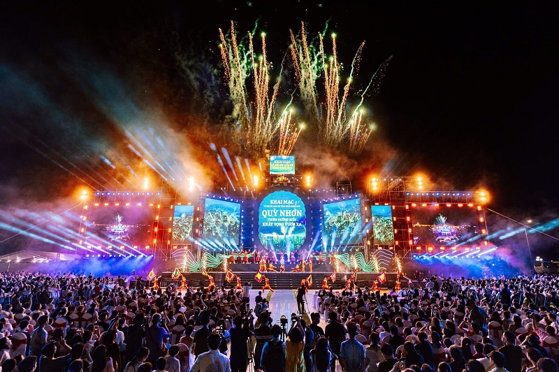 Lễ hội tinh hoa đại ngàn – biển xanh hội tụ là "đại tiệc" phục vụ người dân, du khách. 