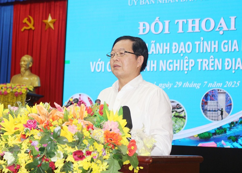 Bí thư Tỉnh ủy Gia Lai Hồ Quốc Dũng phát biểu tại hội nghị.