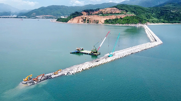 Dự kiến dự án xây dựng cơ sở hạ tầng dùng chung cảng Liên Chiểu sẽ hoàn thành vượt tiến độ trước ngày 28/11/2025.