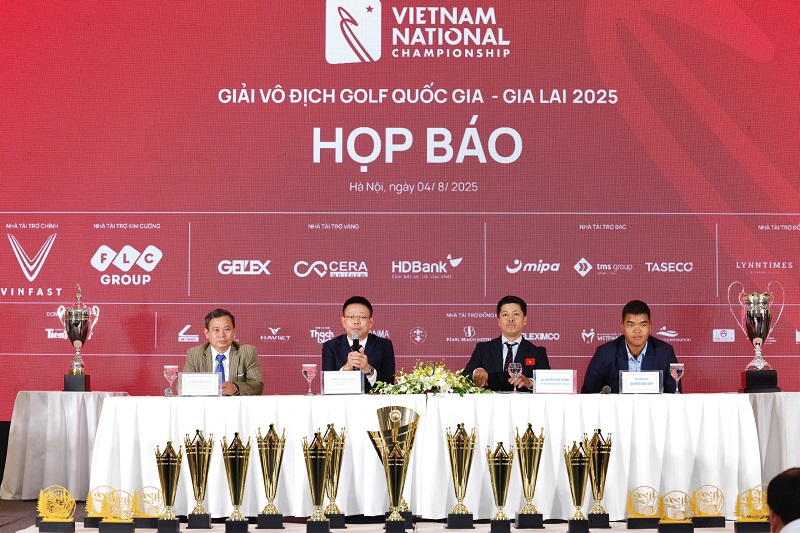 Ban tổ chức giải vô địch Golf quốc gia - Gia Lai 2025 chia sẻ thông tin với báo giới.