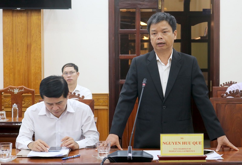 Phó Chủ tịch UBND tỉnh Gia Lai Nguyễn Hữu Quế chủ trì buổi tiếp và làm việc.