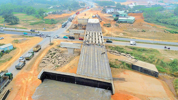 Cao tốc Hòa Liên - Túy Loan dự kiến thông xe kỹ thuật vào ngày 19/8 - Ảnh: Báo Xây dựng