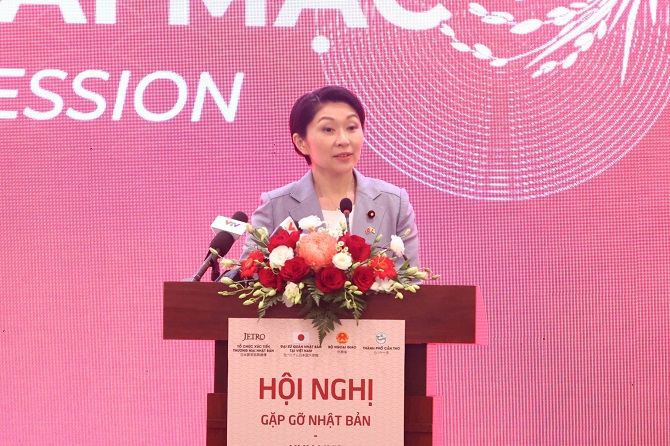 bà Obuchi Yuko - Hạ nghị sĩ, Chủ tịch Liên minh Nghị sĩ Hữu nghị Nhật - Việt