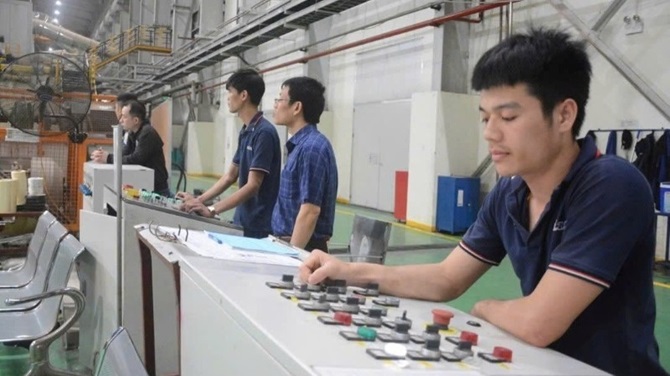 Ứng dụng công nghệ hiện đại trong sản xuất tại Công ty cổ phần Sữa Việt Nam Vinamilk