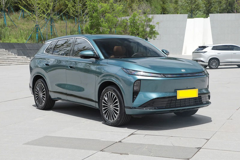 Dongfeng Aeolus L8 PHEV 2025.