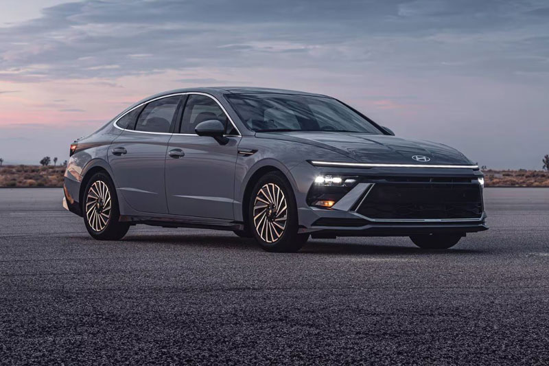 =7. Hyundai Sonata Hybrid - 47 MPG (khoảng 19,98 km/lít).