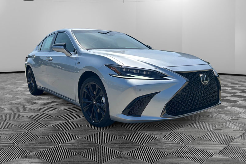 9. Lexus ES 300h - 44 MPG (khoảng 18,71 km/lít).