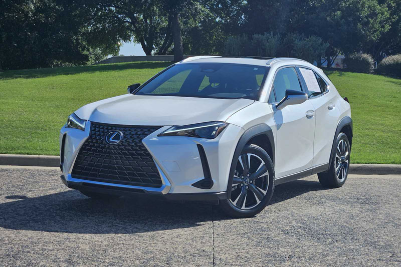 10. Lexus UX 300h - 43 MPG (khoảng 18,28 km/lít).