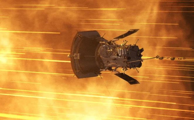 Tàu thăm dò Mặt Trời Parker của NASA là tàu vũ trụ đầu tiên bay thẳng qua bầu khí quyển bên ngoài của Mặt Trời, thu thập dữ liệu chưa từng có về hoạt động của Mặt Trời và tác động của nó lên Trái Đất. Nguồn: NASA GSFC/CIL/Brian Monroe