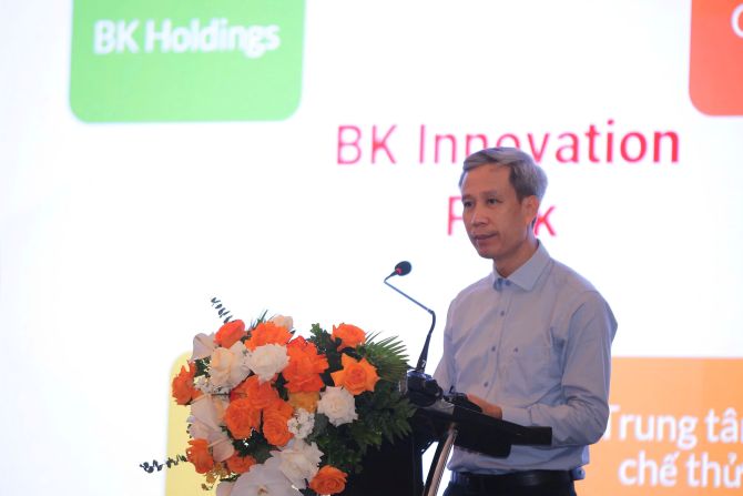 GS.TS. Lê Anh Tuấn phát biểu tại Phiên thảo luận.