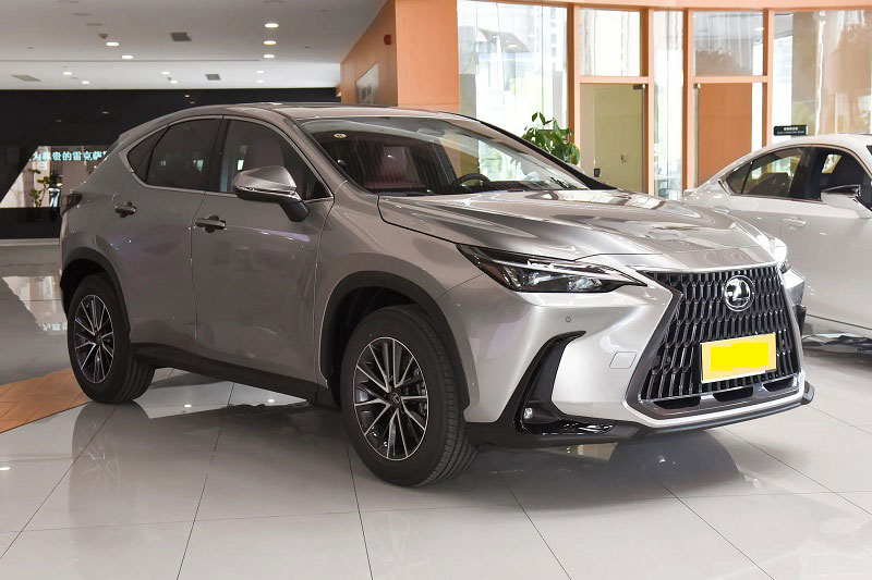 Lexus NX 2026.