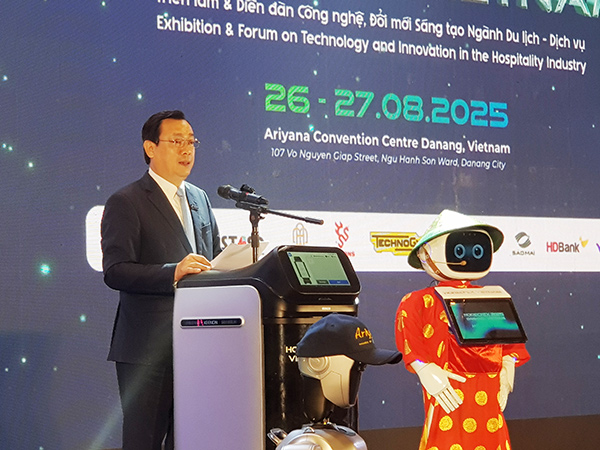 Cục trưởng Cục Du lịch quốc gia Nguyễn Trùng Khánh phát biểu tại HorecFex Việt Nam 2025.