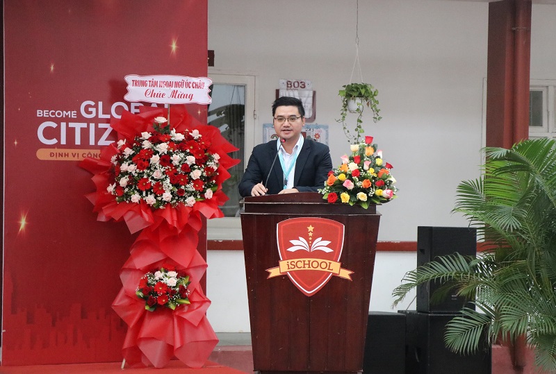 Ông Tạ Ngọc Thinh - Giám đốc Trung tâm Khảo thí Cambridge VN552.