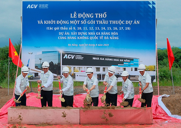 Động thổ xây dựng nhà ga hàng hoá sân bay quốc tế Đà Nẵng ngày 30/8.