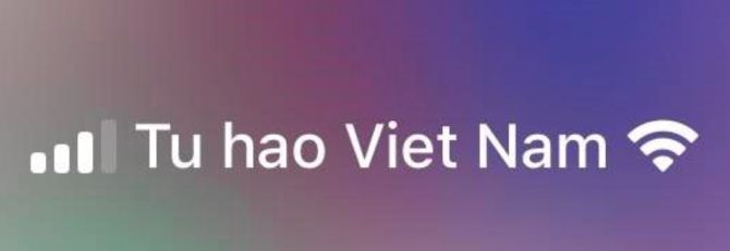 Dòng chữ "Tự hào Việt Nam" hiển thị ở vị trí tên nhà mạng