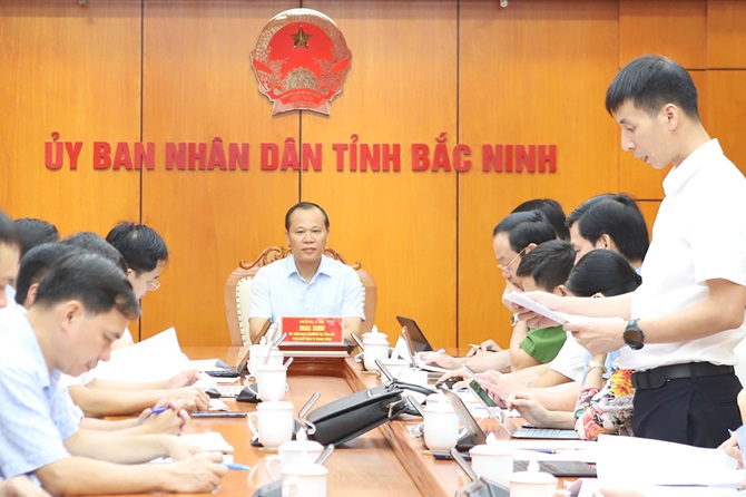 Quang cảnh buổi làm việc