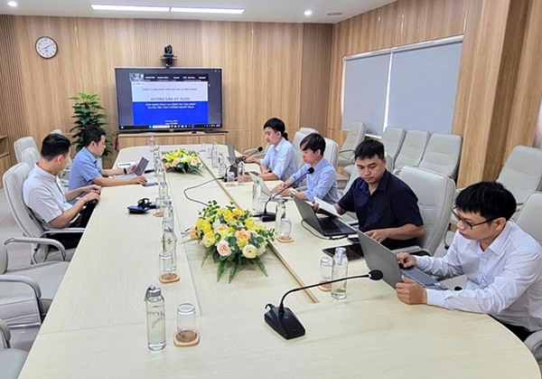 CPCIT đã phối hợp cùng ĐNPC tổ chức các buổi hướng dẫn sử dụng, cài đặt ứng dụng để sẵn sàng triển khai thực địa