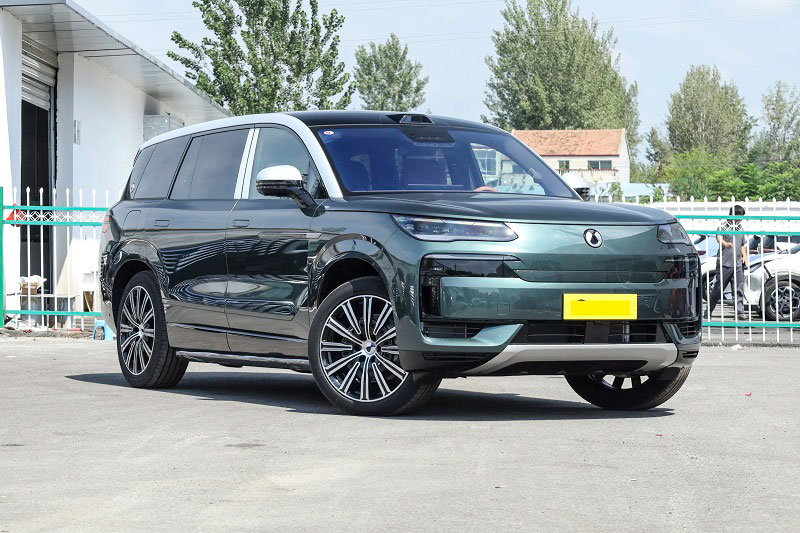 BYD Denza N9 PHEV 2026.