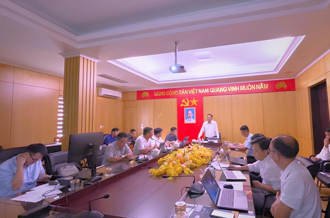 Ông Dương Kim Nga - Phó giám đốc sở Khoa học và công nghệ phát biểu khai mạc 