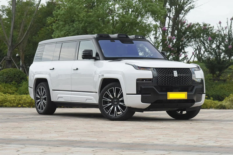 BYD Yangwang U8L EREV 2026.