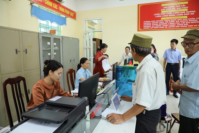 Tích cực phổ biến, truyền thông sâu rộng nội dung của Nghị quyết số 206/2025/QH15 đến toàn thể cán bộ, công chức, viên chức và Nhân dân.