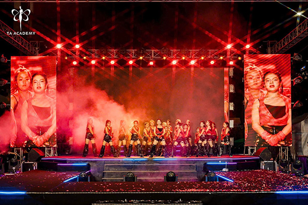 Và là nơi con người với biển, biến mỗi chương trình thành một trải nghiệm đầy ý nghĩa.