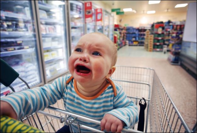 Tiếng khóc của trẻ sơ sinh có thể khiến người lớn nóng bừng mặt.