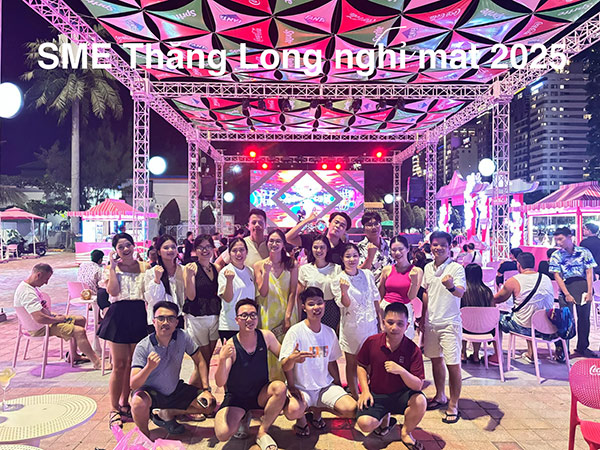 Sân khấu PINK BEACH - Điểm checkin ấn tượng hàng đầu tại Đà Nẵng.