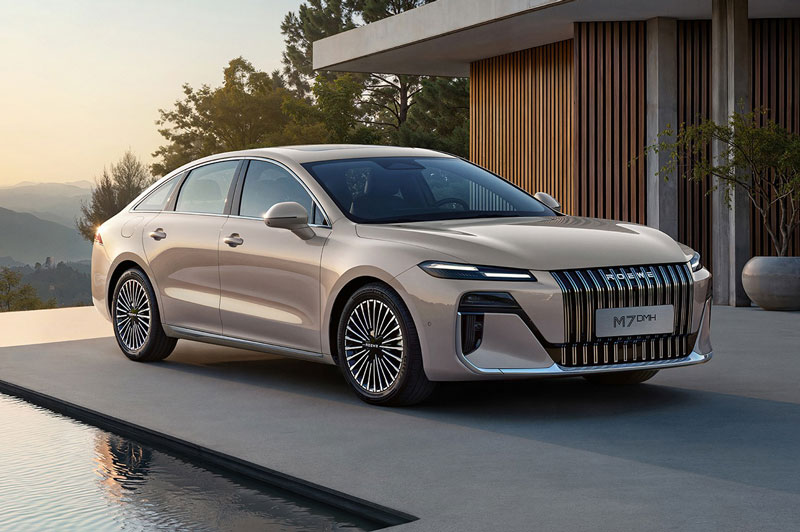 Roewe M7 DMH 2026.