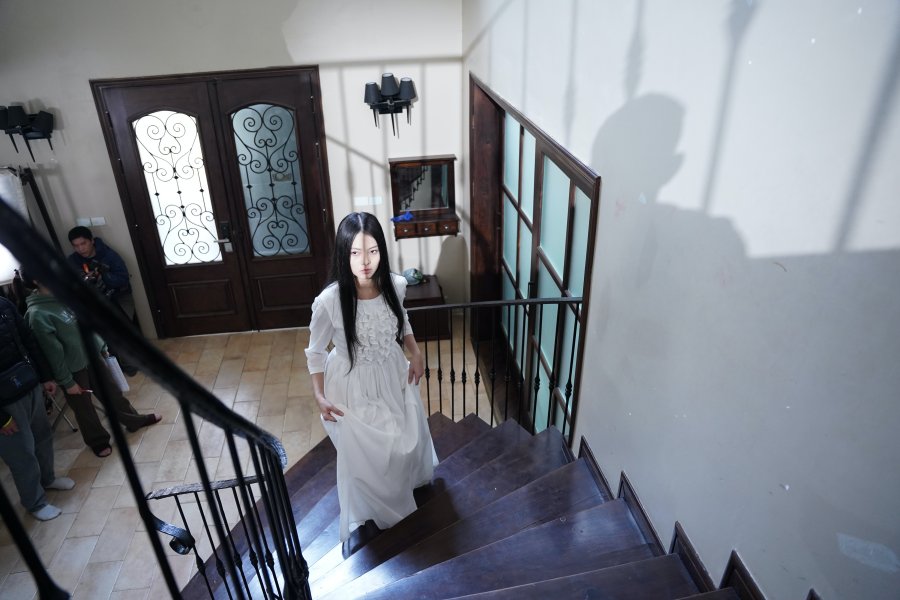 Một cảnh quay ám ảnh trong căn biệt thự