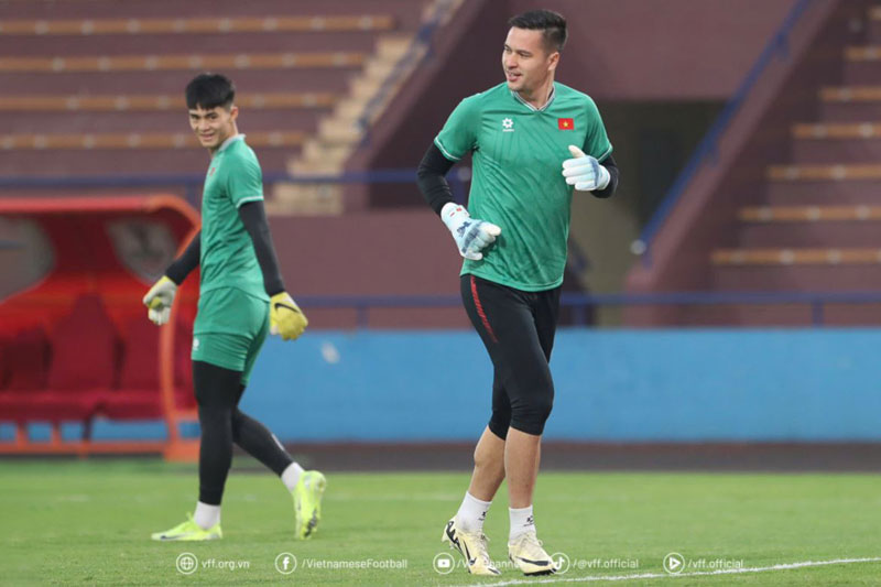 Trung Kiên và Nguyễn Filip (phải). Ảnh: VFF.