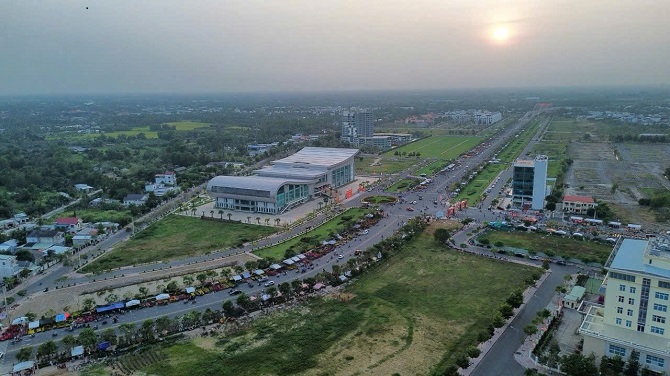 +ảnh 2: Trung tâm tỉnh Vĩnh Long nhìn từ trên cao.